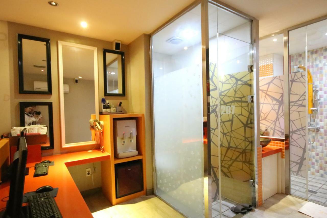Dongrae Vov Hotel Puszan Kültér fotó